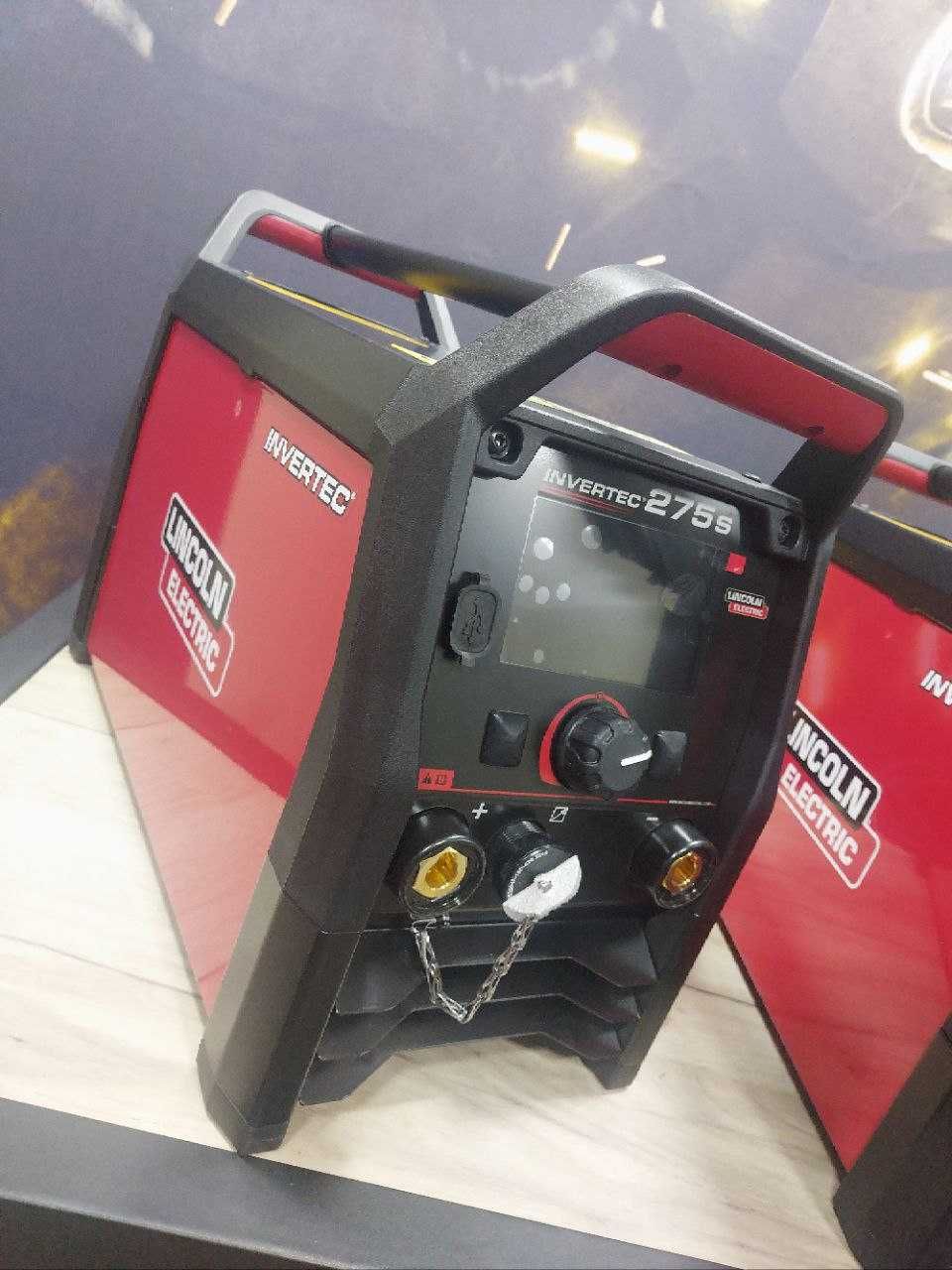 Lincoln Electric Invertec Сварочный аппарат