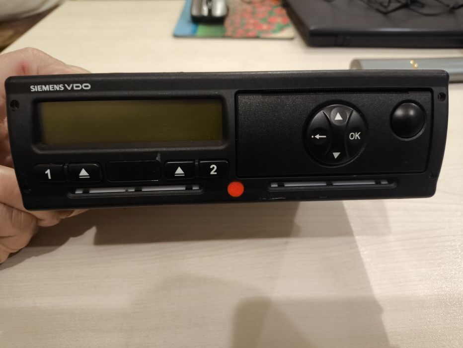 Цифров тахограф Siemens VDO 1381 12v за Мерцедес бенц