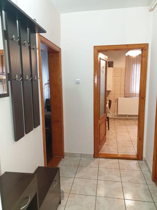 Ofer spre închiriere un apartament cu 1 camera