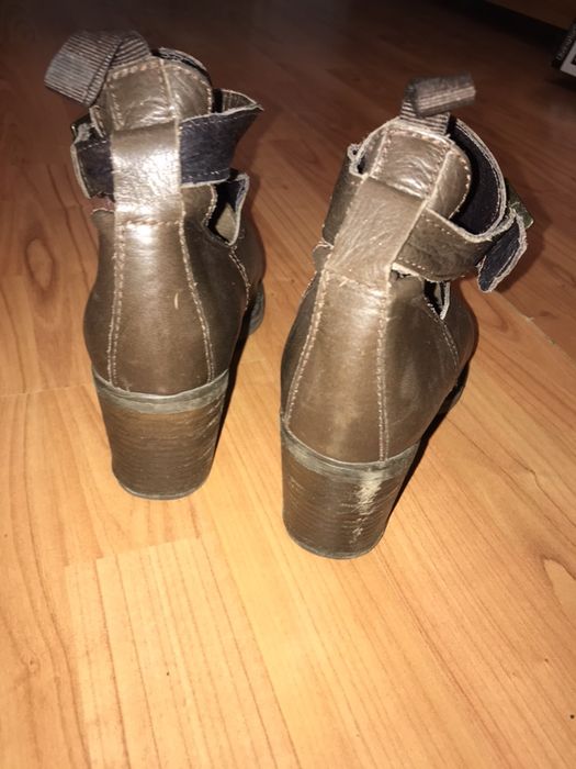 Ghete de piele nr 39