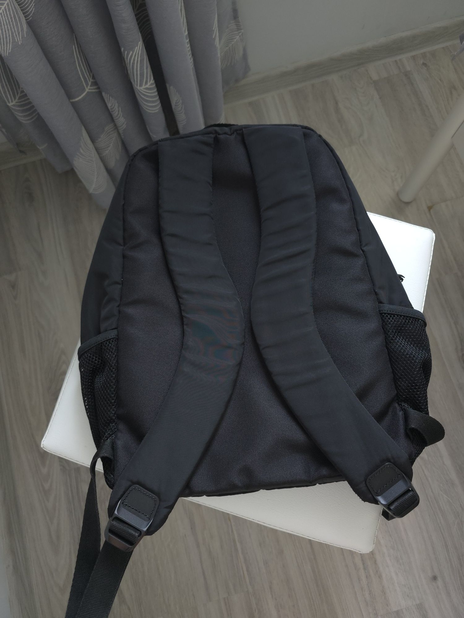 Дамска/детска раница на Adidas