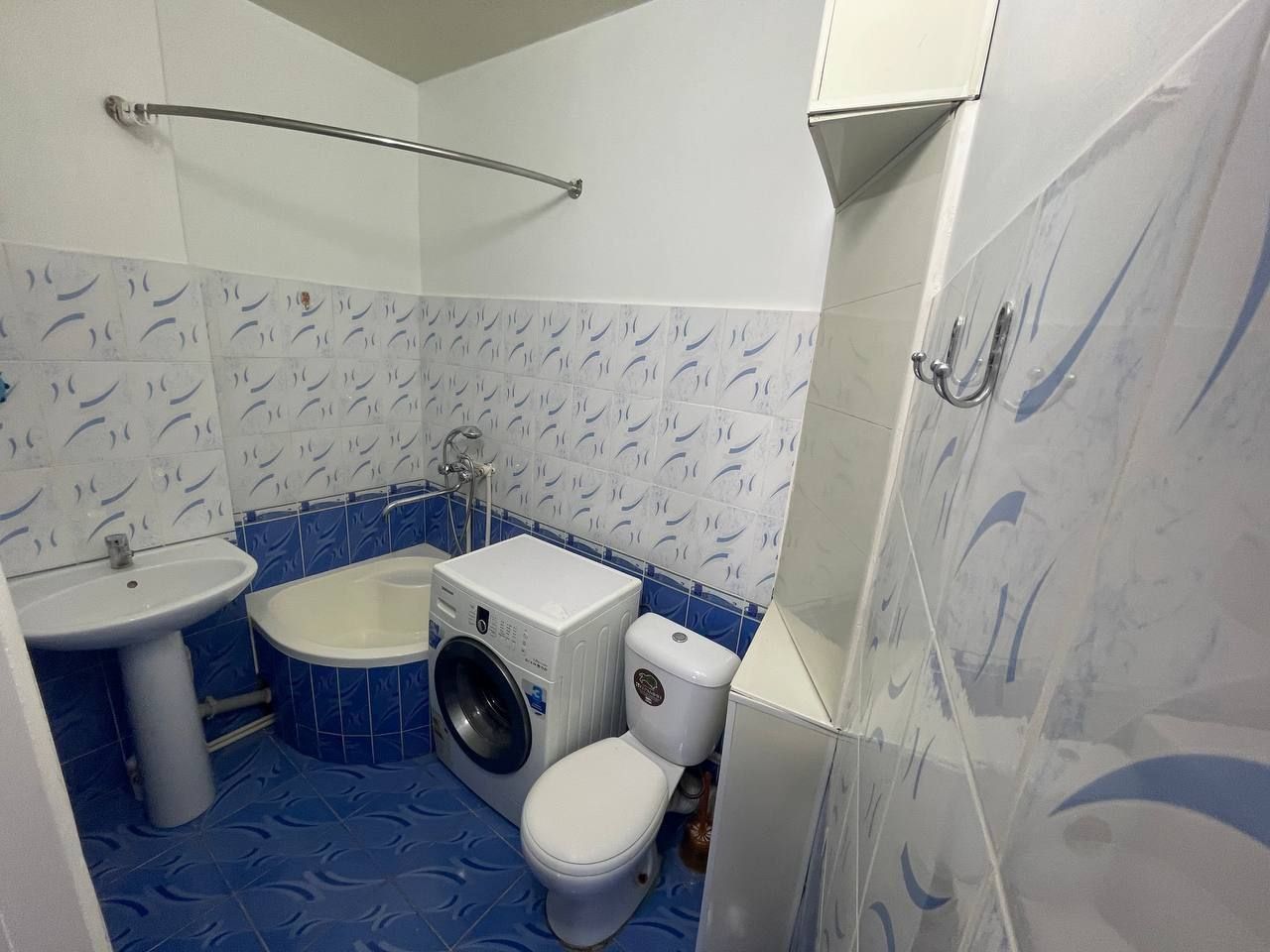 Kadishva bozoridan uy sotiladi