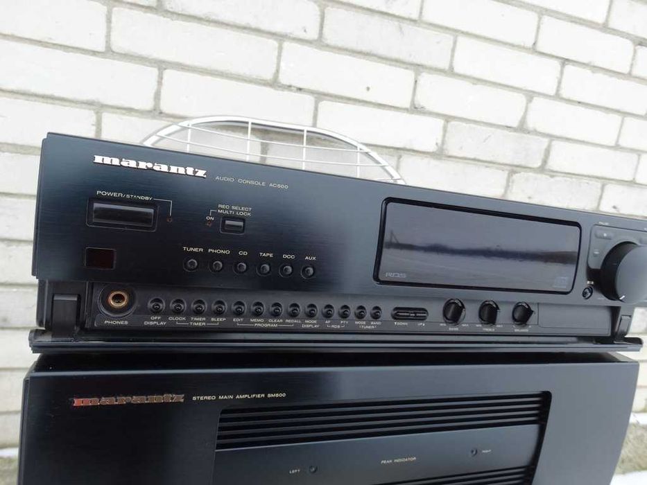 Linie Marantz SM-AC500 cu telecomanda