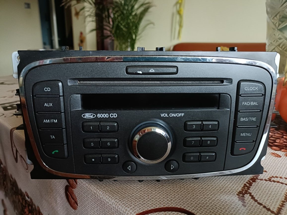 Vând CD player Ford focus