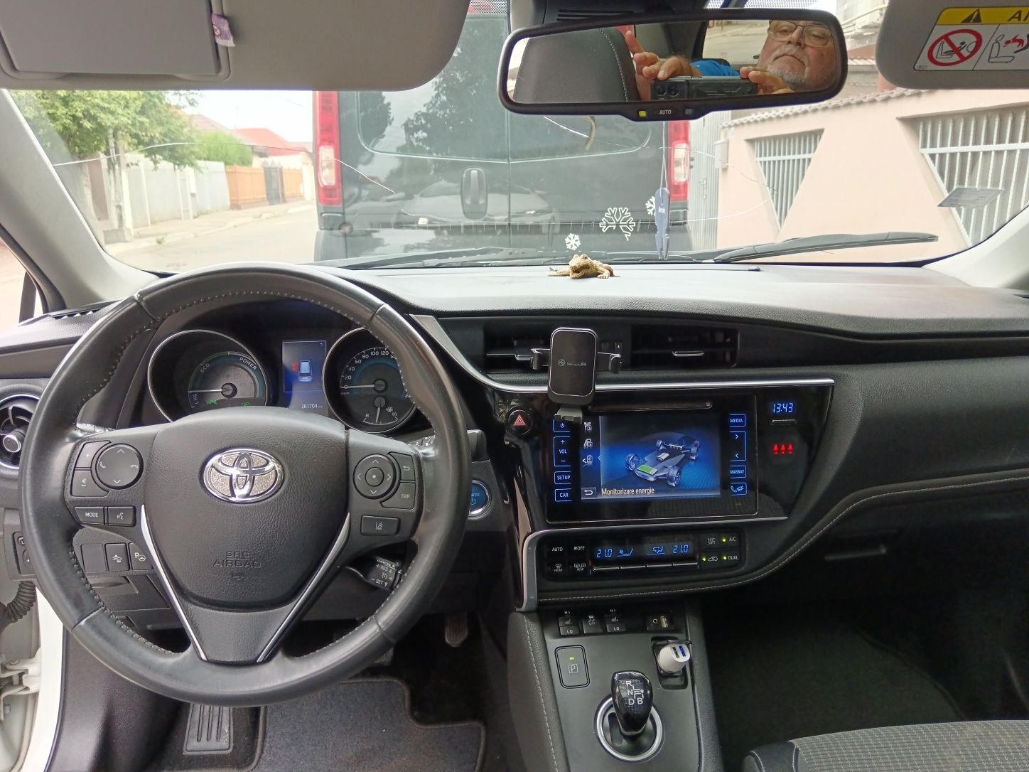 Toyota Auris 1.8 Hybrid