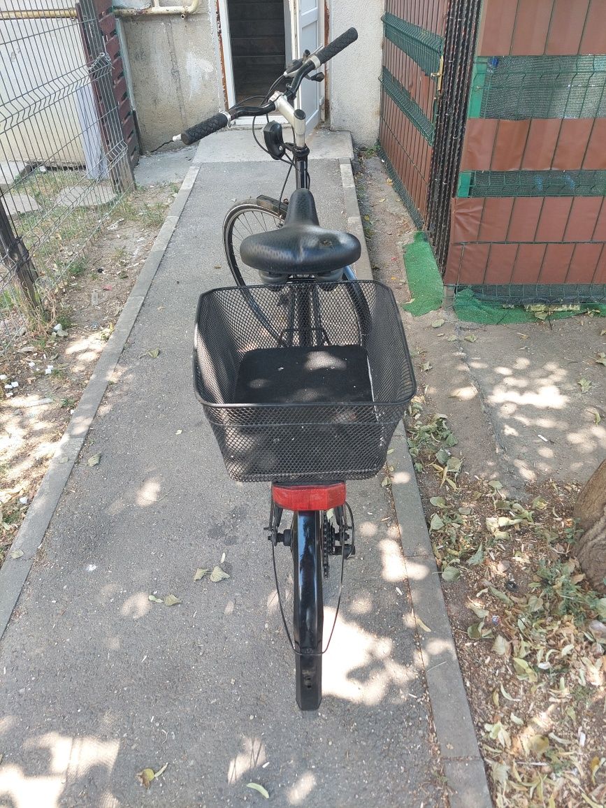 Vând bicicleta!stare buna,merge bine,arata 9 din 10