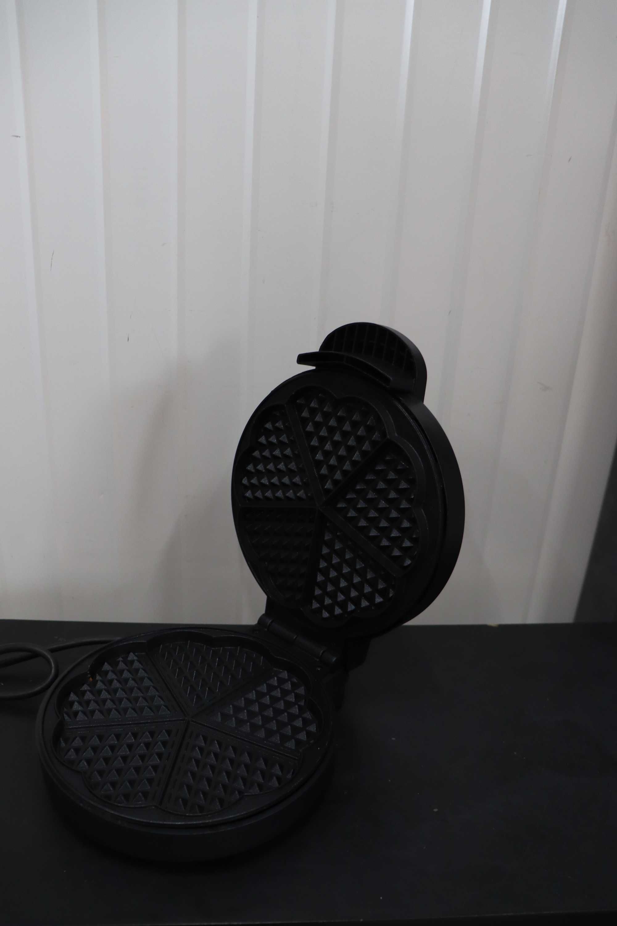 Гофретник Clatronic WA 3492, 1000 W