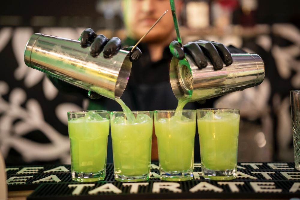 Servicii Bar Mobil / Cocktail Bar / Shots bar