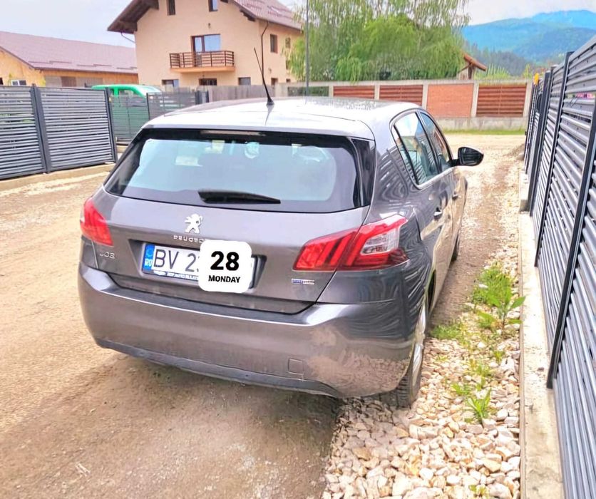 Peugeot 308 | Iulie 2016 | Benzină 1.2 | 102.000 km