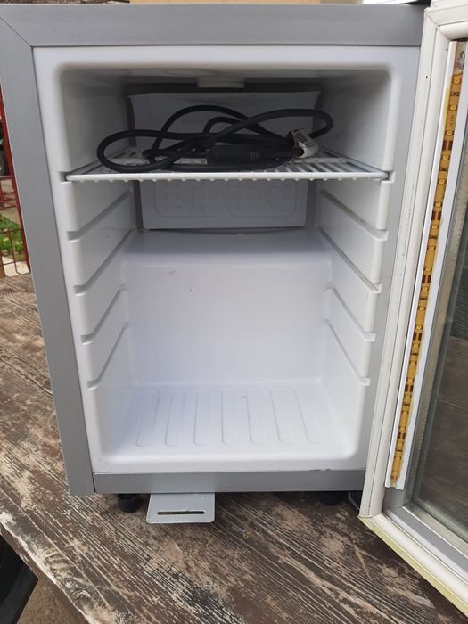 Мини хладилна витрина, мини бар