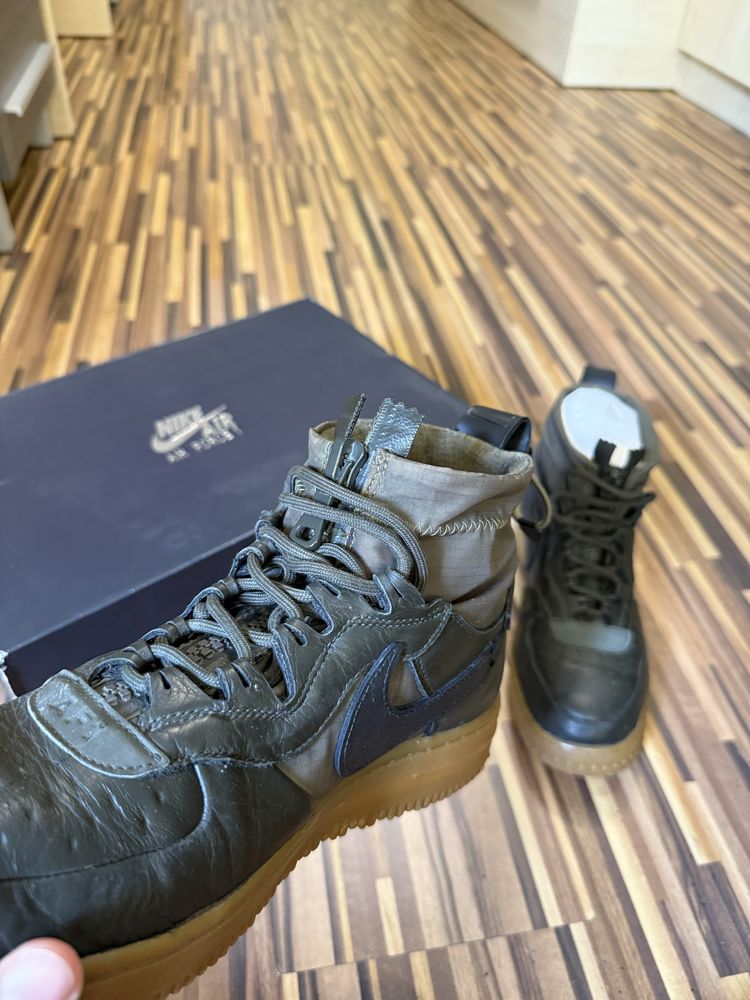 Nike Air Force 1 Gore-Tex High