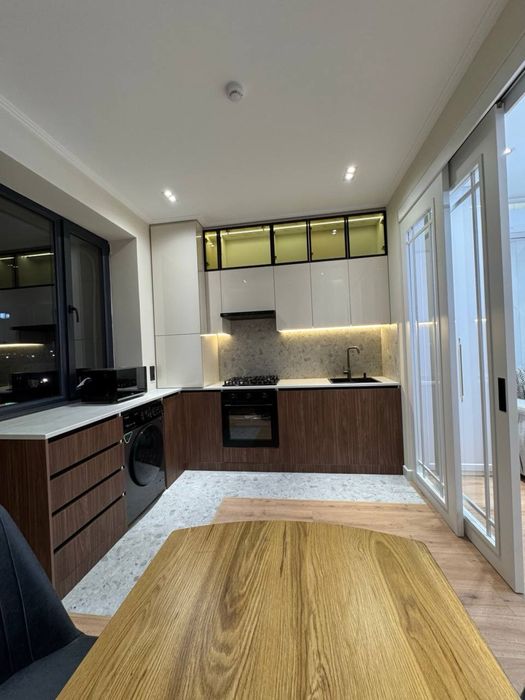 Продается квартира  Узбум Group City Tawer.2/5/16