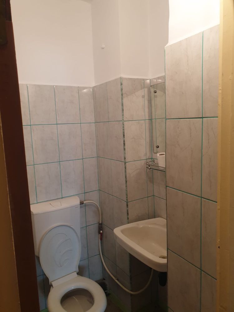 Vand apartament 4 camere,Pitesti ,cartier Nord L6 .