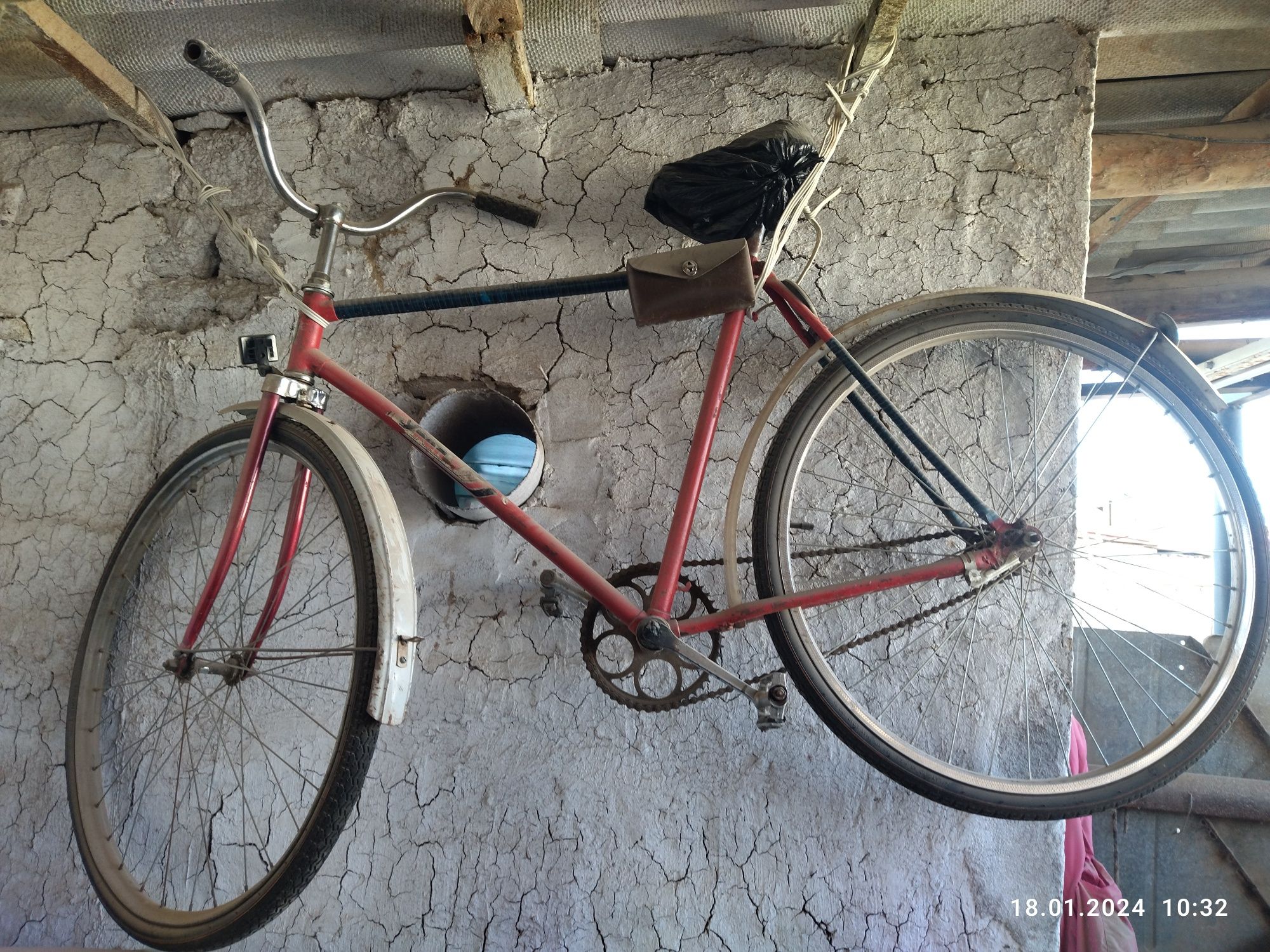 Продам велосипед Урал.