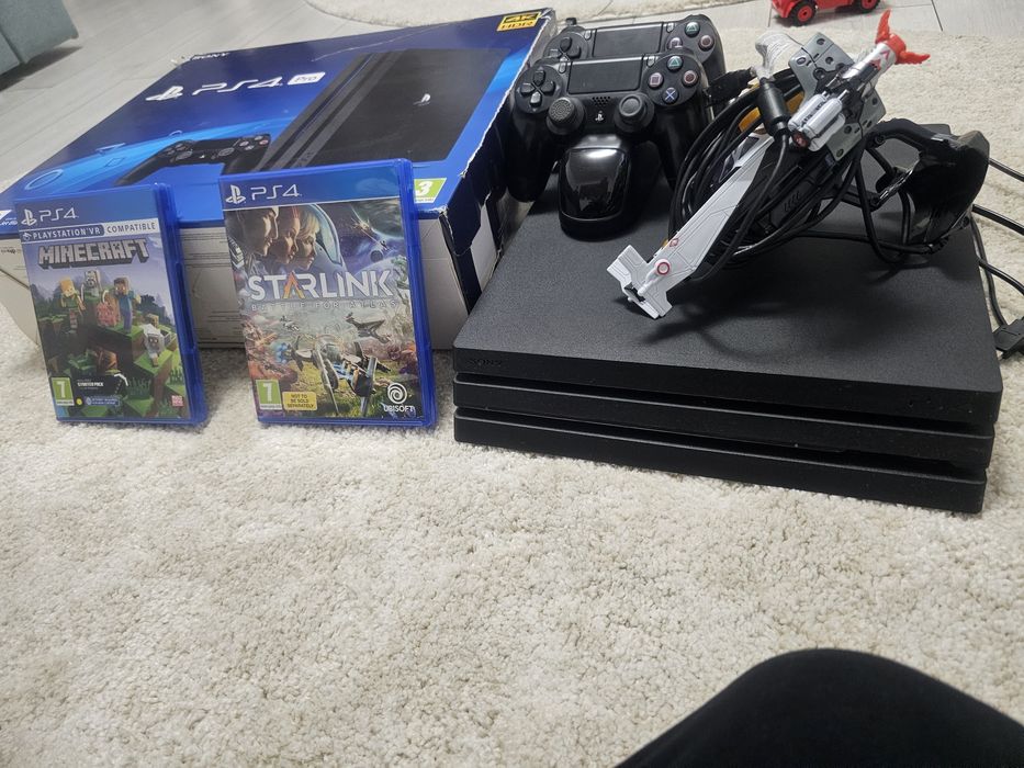 PlayStation 4 PRO PS4 1TB+2 Controllere