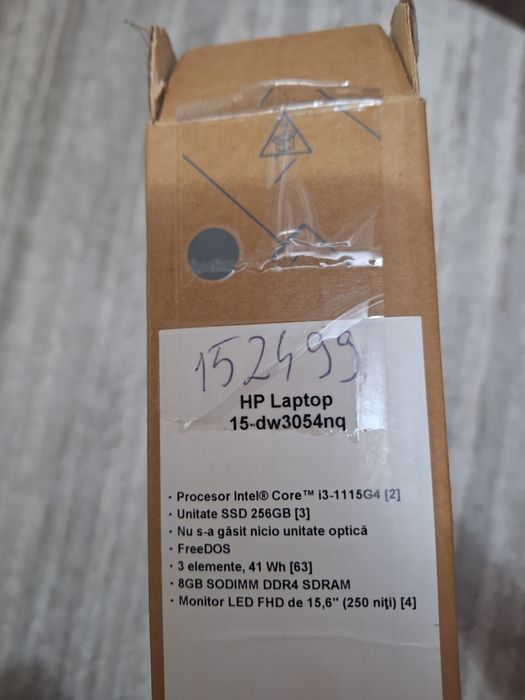 Laptop HP 15-dw3054nq