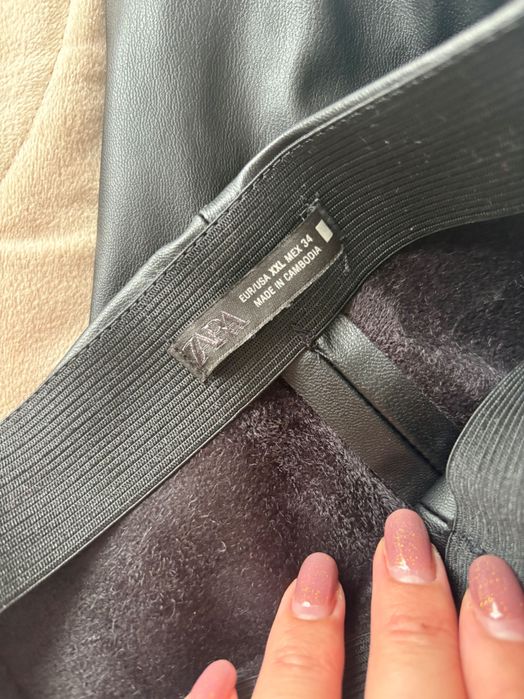 Кожен клин Zara X