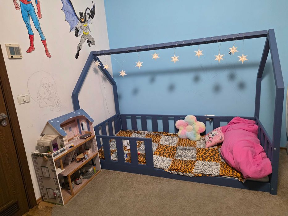 Pat copii tip căsuță, 90/200, împreună cu saltea, aproape nou