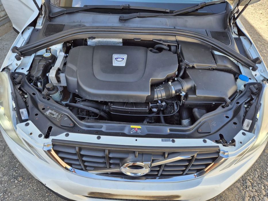 BARA FATA/TRAGER/CAPOTA/ARIPI VOLVO XC60 2011 2/0 D