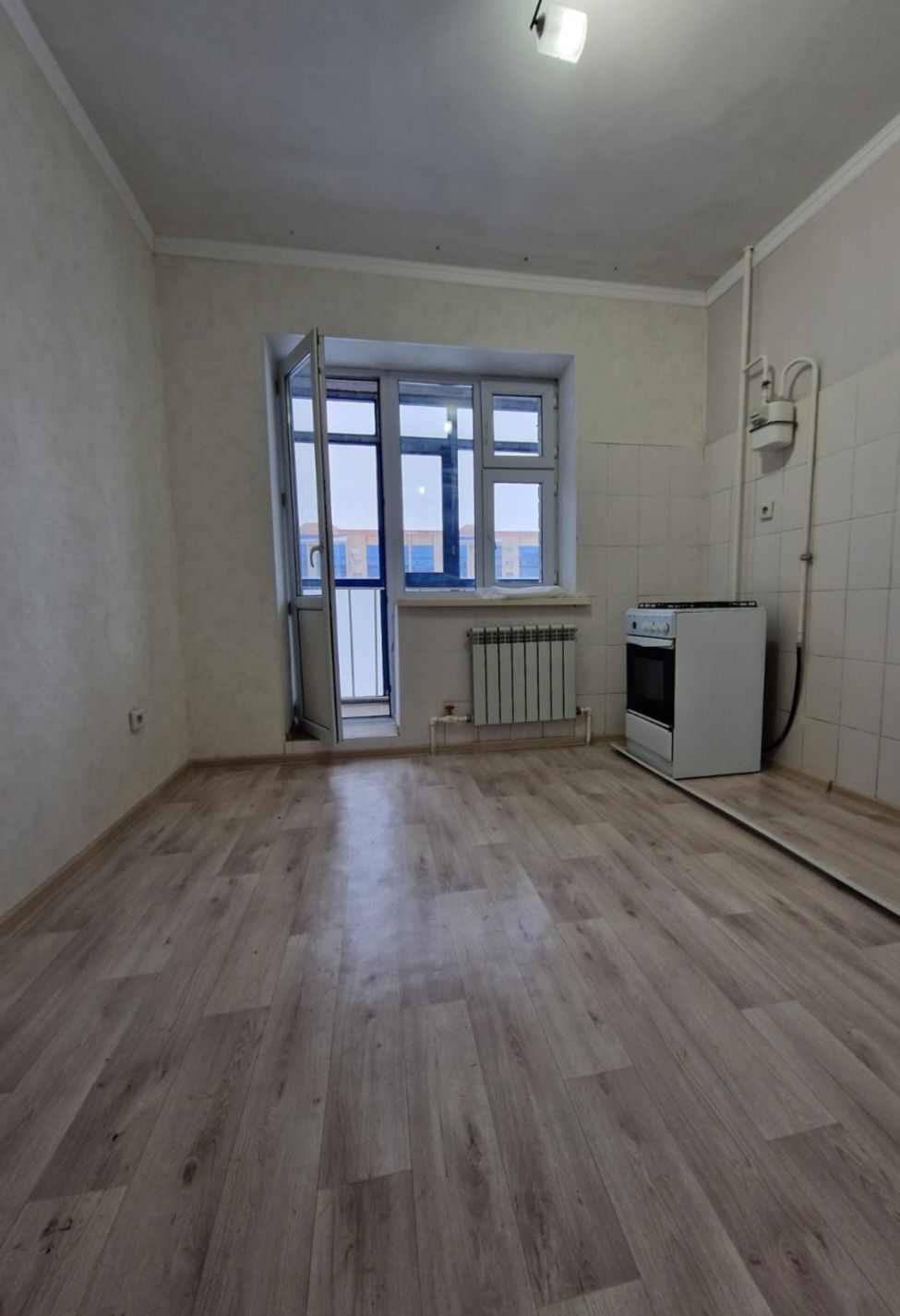 Продам 1 кв 43 квм жм.Нурсити 2 мкр