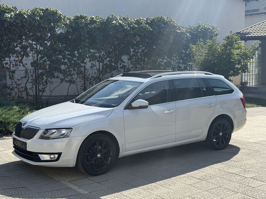 Vand Skoda Octavia 1,6 tdi 110CP, 03-2017euro6,navi,piele,panoramic