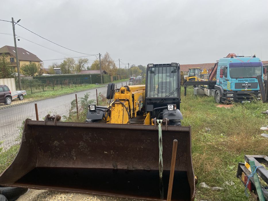 Manipulator telescopic JCB 537-135 – An 2001 – Funcțional – 19.800