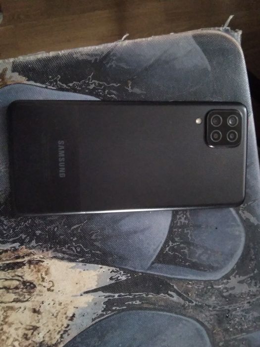 Samsung A12 la vinzare