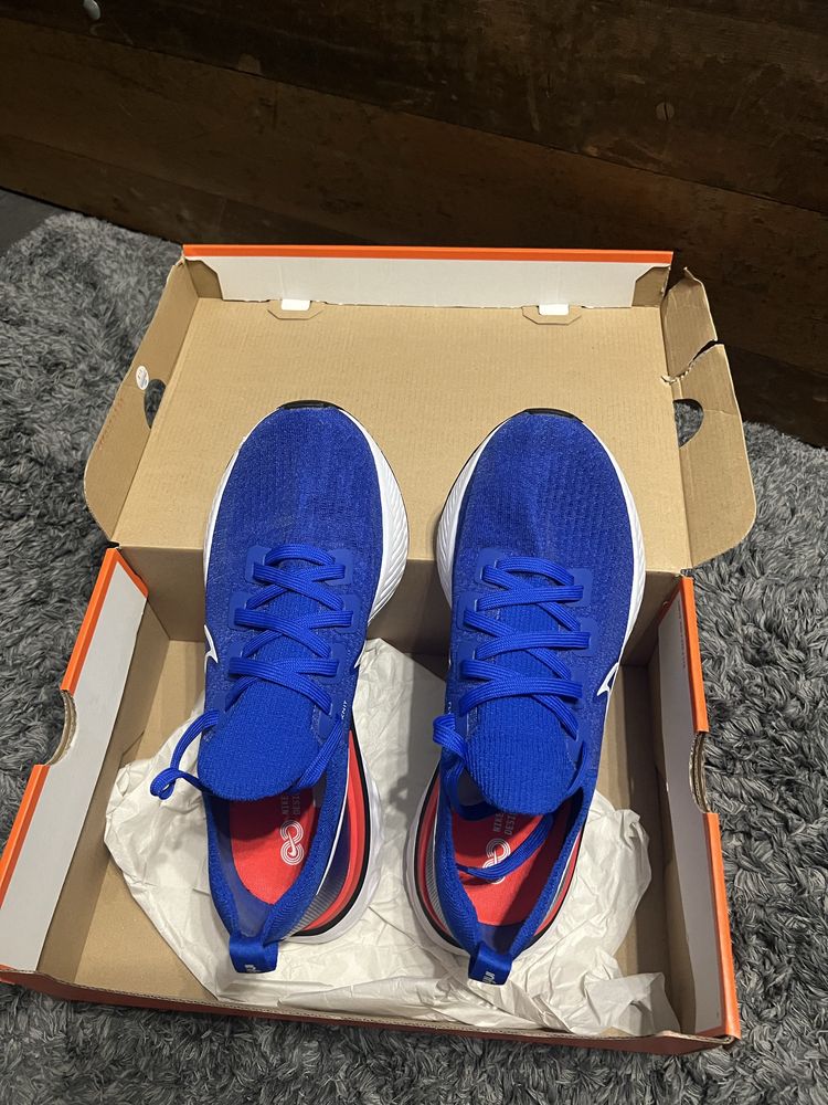 Оригинални маратонки Nike flyknit