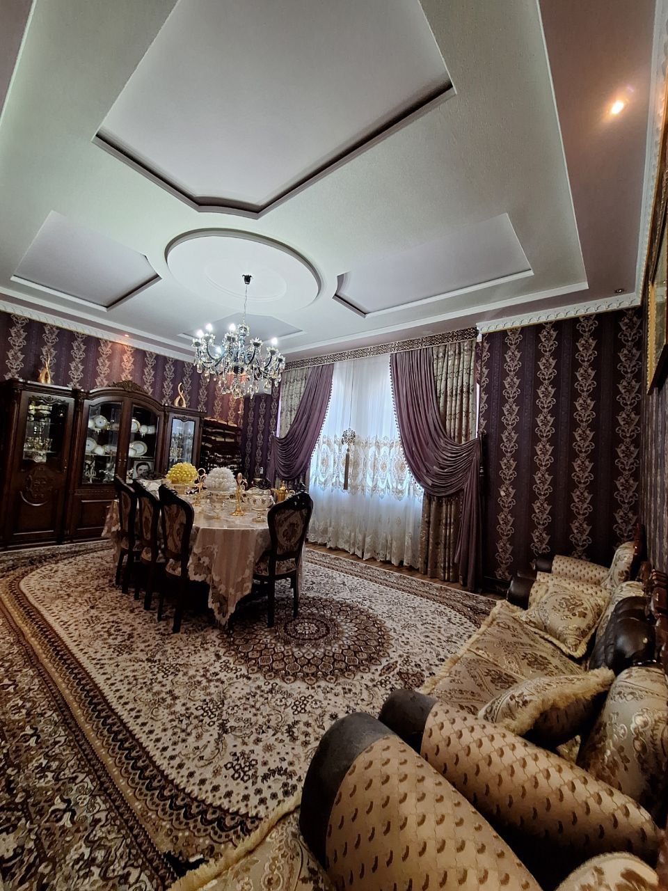 Сергели 5 бекат якинида Дом 6 ком аренда
