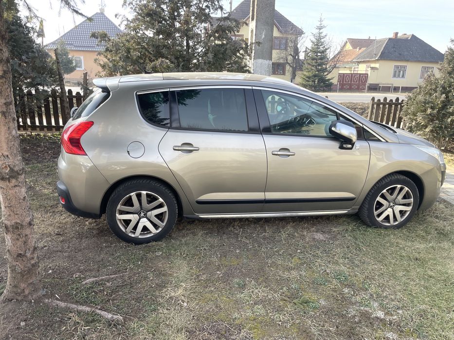 Vand Peugeot 3008 Hibrid Diesel+Electric Automatic 4x4