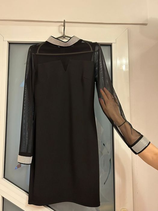 Rochie neagra cu banda  strasuri