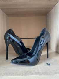 Дамски обувки на ток