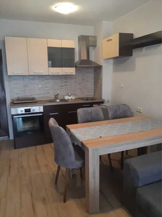 Дава се под наем Двустаен апартамент в Поморие - 65 кв.м за 153 € - Снимка #3
