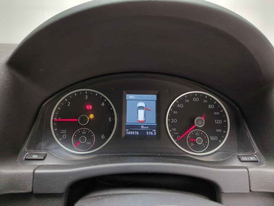 Far dreapta Volkswagen Tiguan 2012 SUV 2.0 TDI CFFB