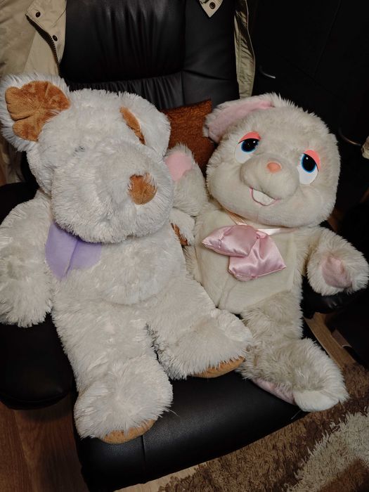 Подарявам детски играчки