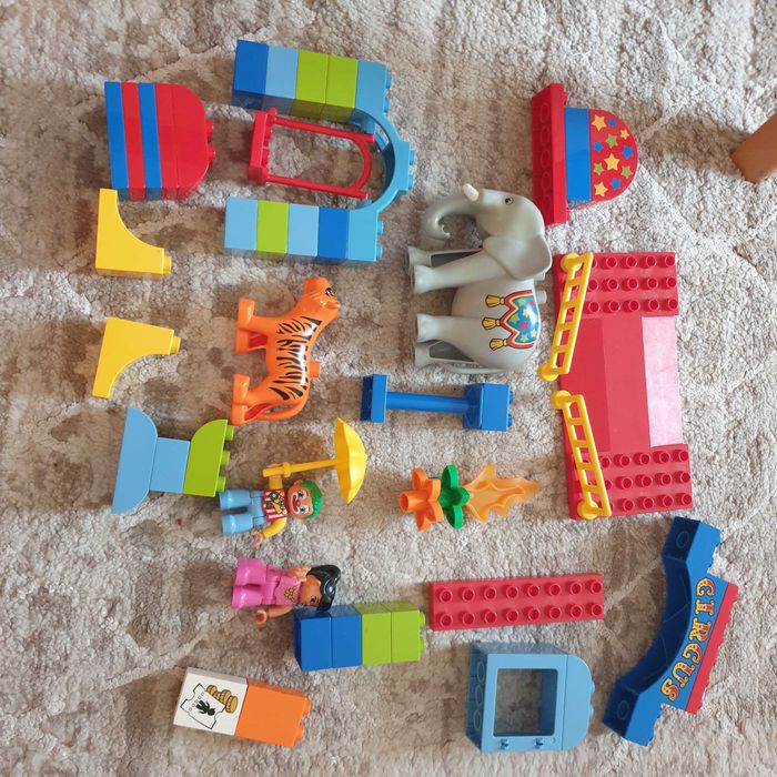 Лего дупло  - около 50 елемента