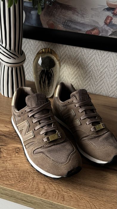 Дамски сникърси New Balance номер 37.5