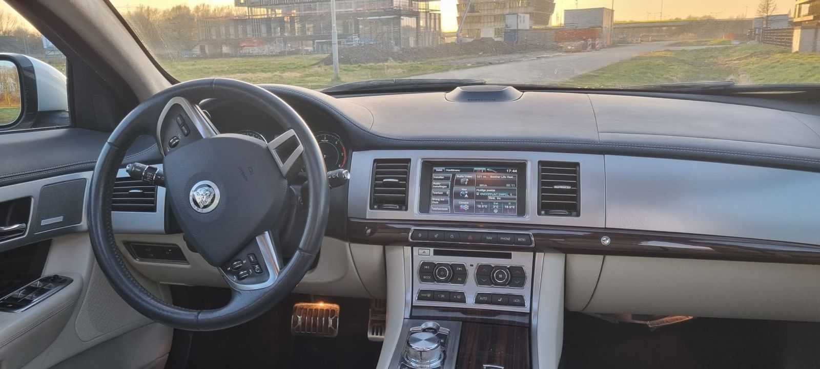 Jaguar XF S 3.0 BiTurbo 2012
