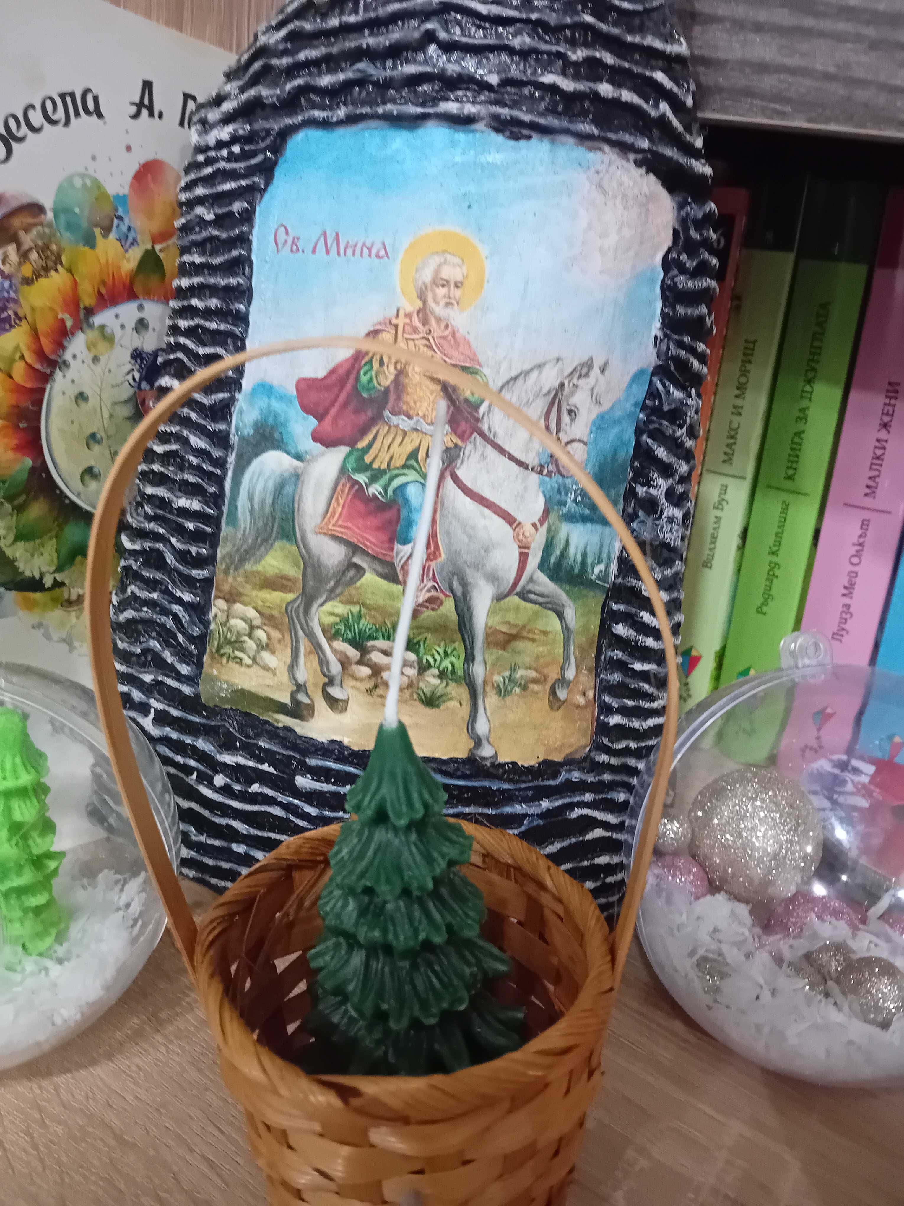 Ръчно изработени свещи и подаръчета