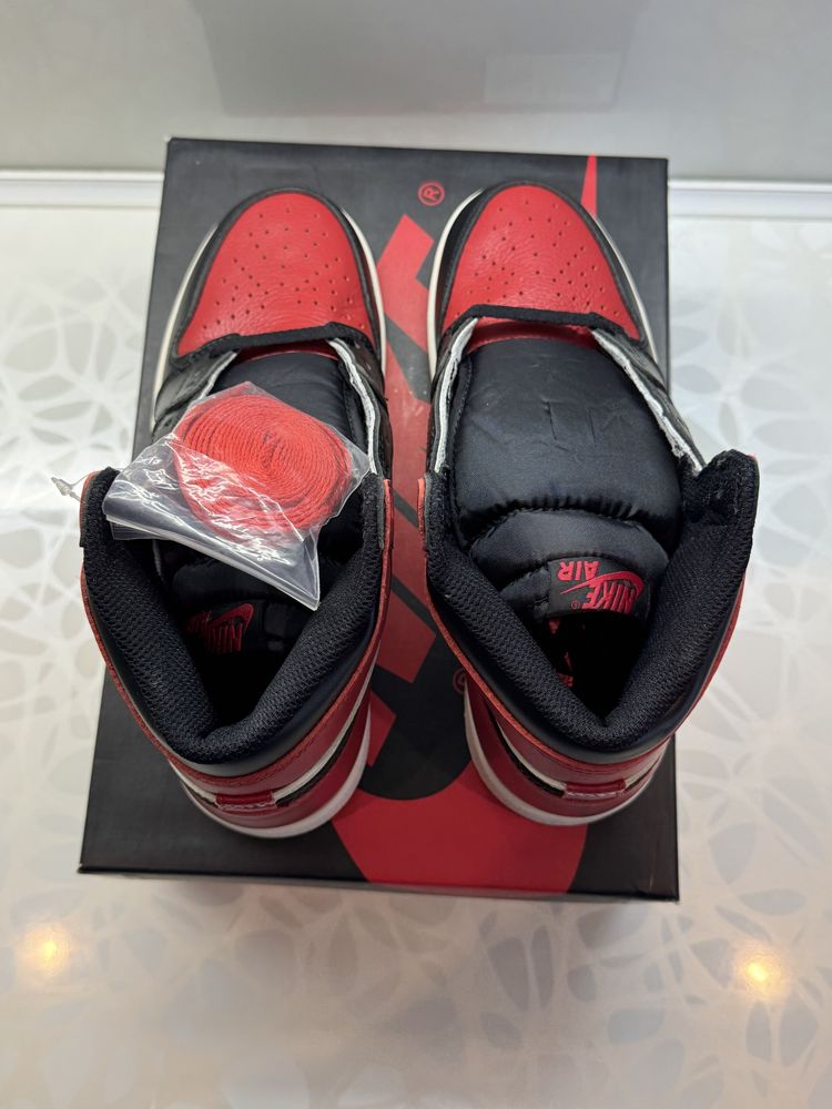 Jordan 1 High Bred Toe Кецове 37.5 Размер + Кутия