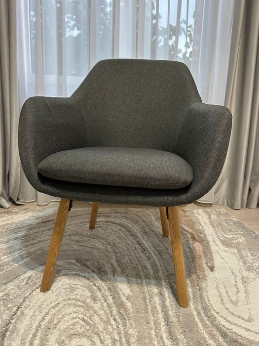 Scaun modern gri