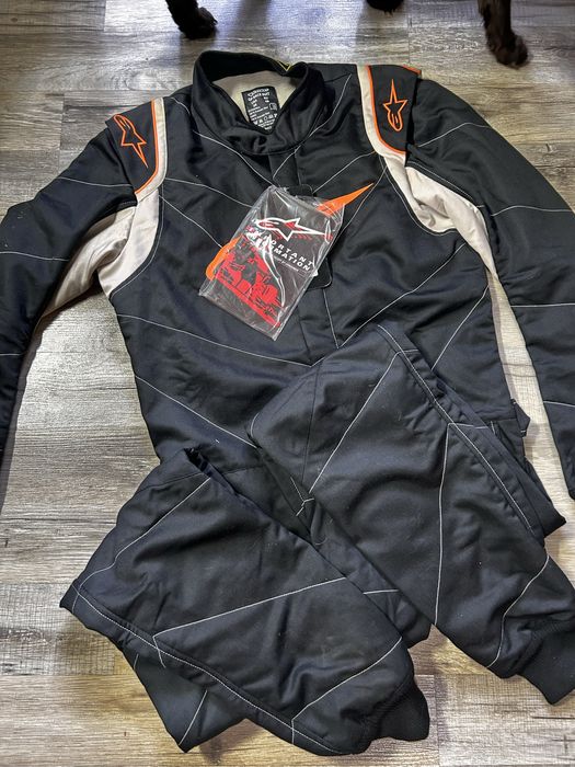 Гоночный костюм alpinestars