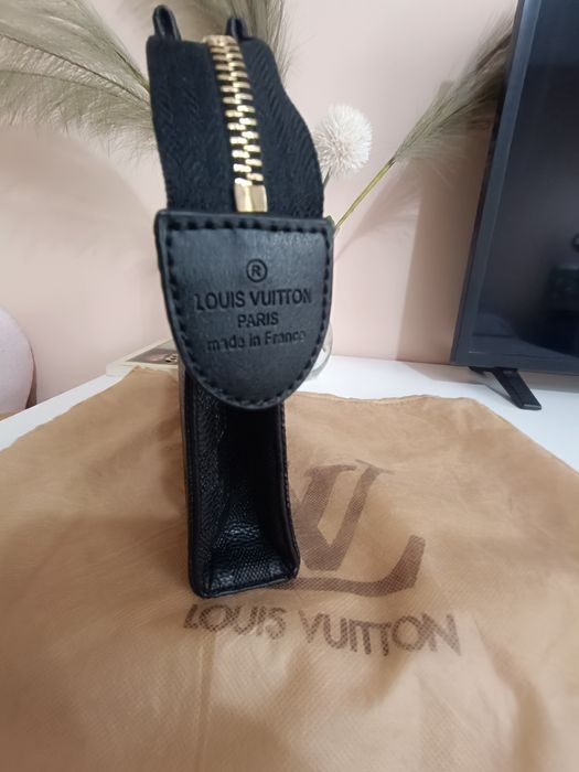 Нова чанта тип клъч Luis Vuitton