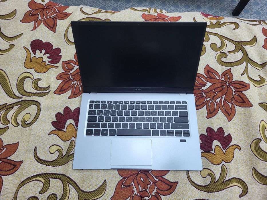 Acer swift 1 состоянию отличное