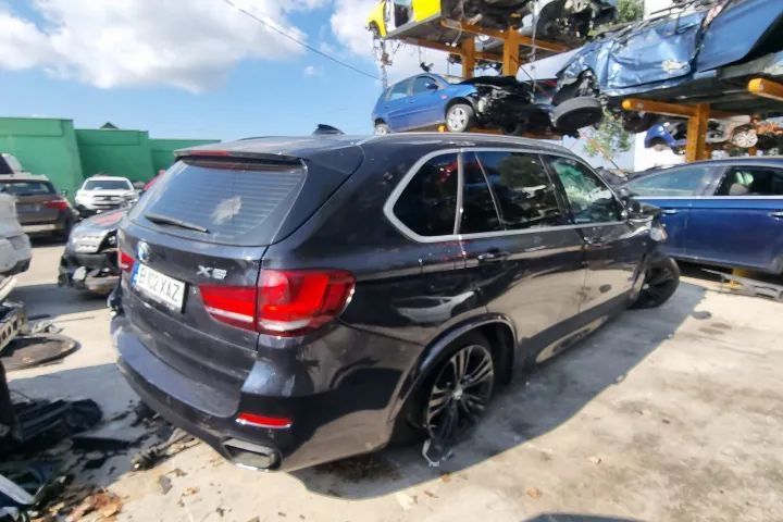 etrier usa portiera aripa carenaj boxa planetara fuzeta brat bara stabilizatoare stanga dreapta BMW x5 f15 motor 3.0d 313cp n57d30b dezmembrez dezmembrari piese