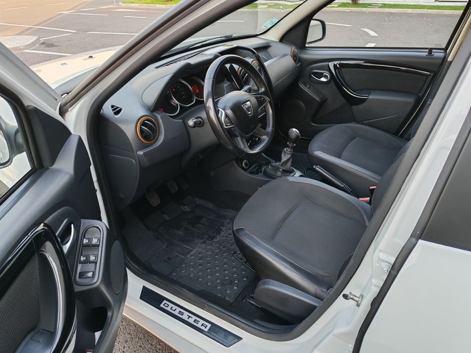 Dacia Duster EXPLORER 1.5 2017 4x4 Cârlig Camera Navigatie Euro 6