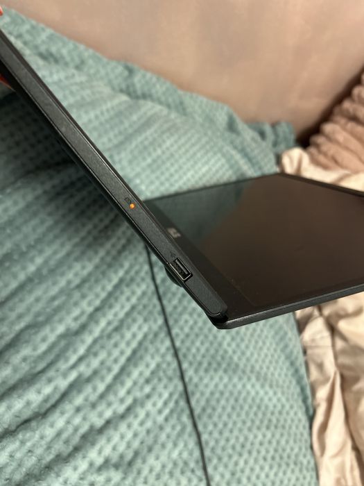 Laptop ASUS E510MA-BR610/ 15’6”-SSD 256 GB, 4 GB RAM