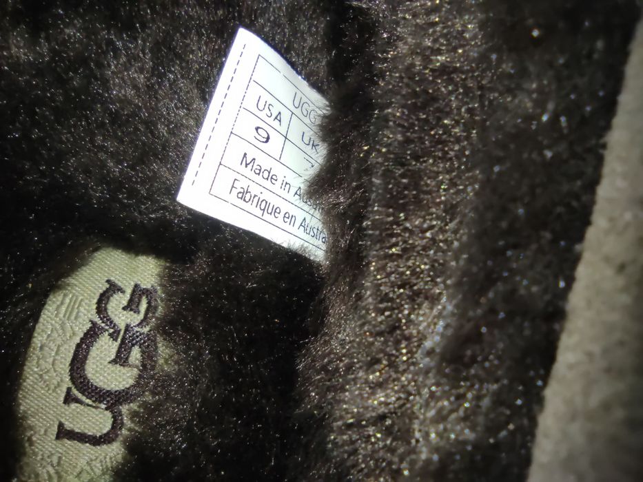 Vând Ugg marimea 40