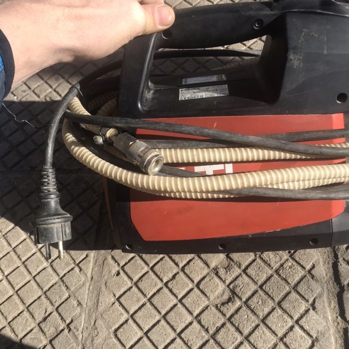 Hilti вакум помпа