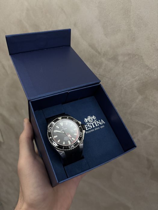 Часовник Festina